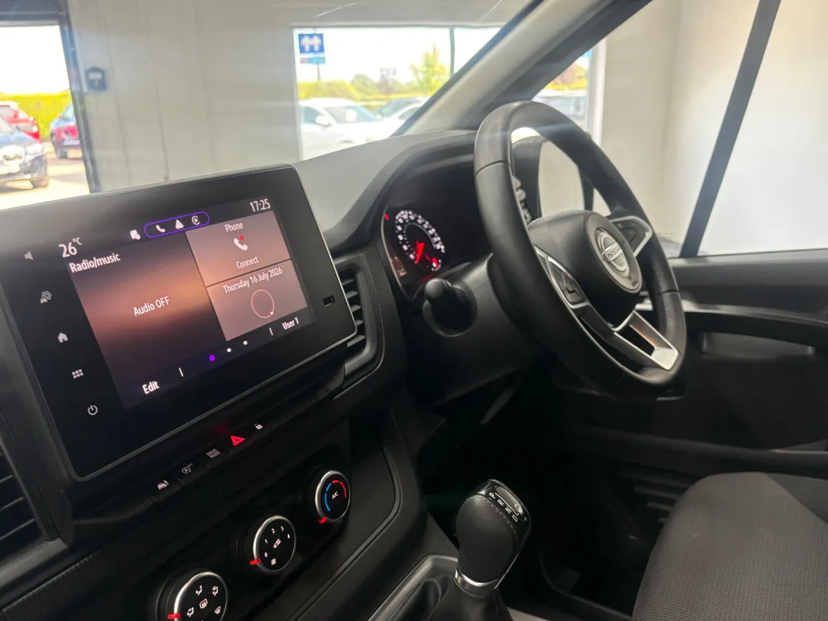 Nissan Primastar 2.0D SV 150bhp Auto  2024 - Image 3