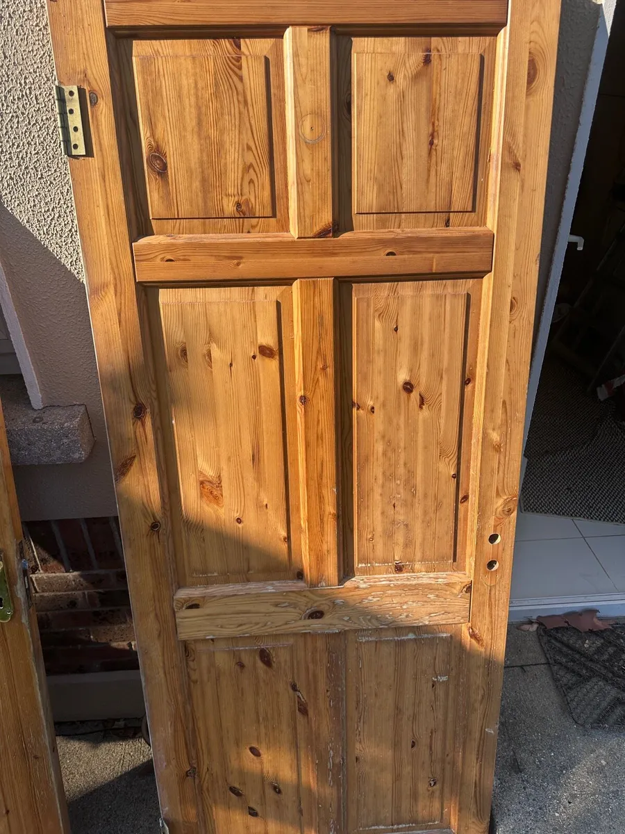 Pine doors free to take away - Image 3