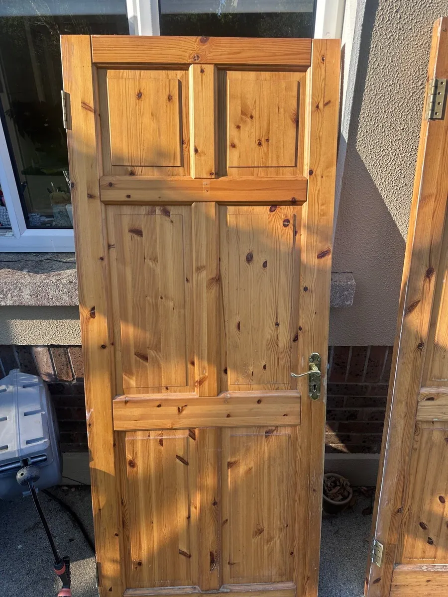 Pine doors free to take away - Image 2