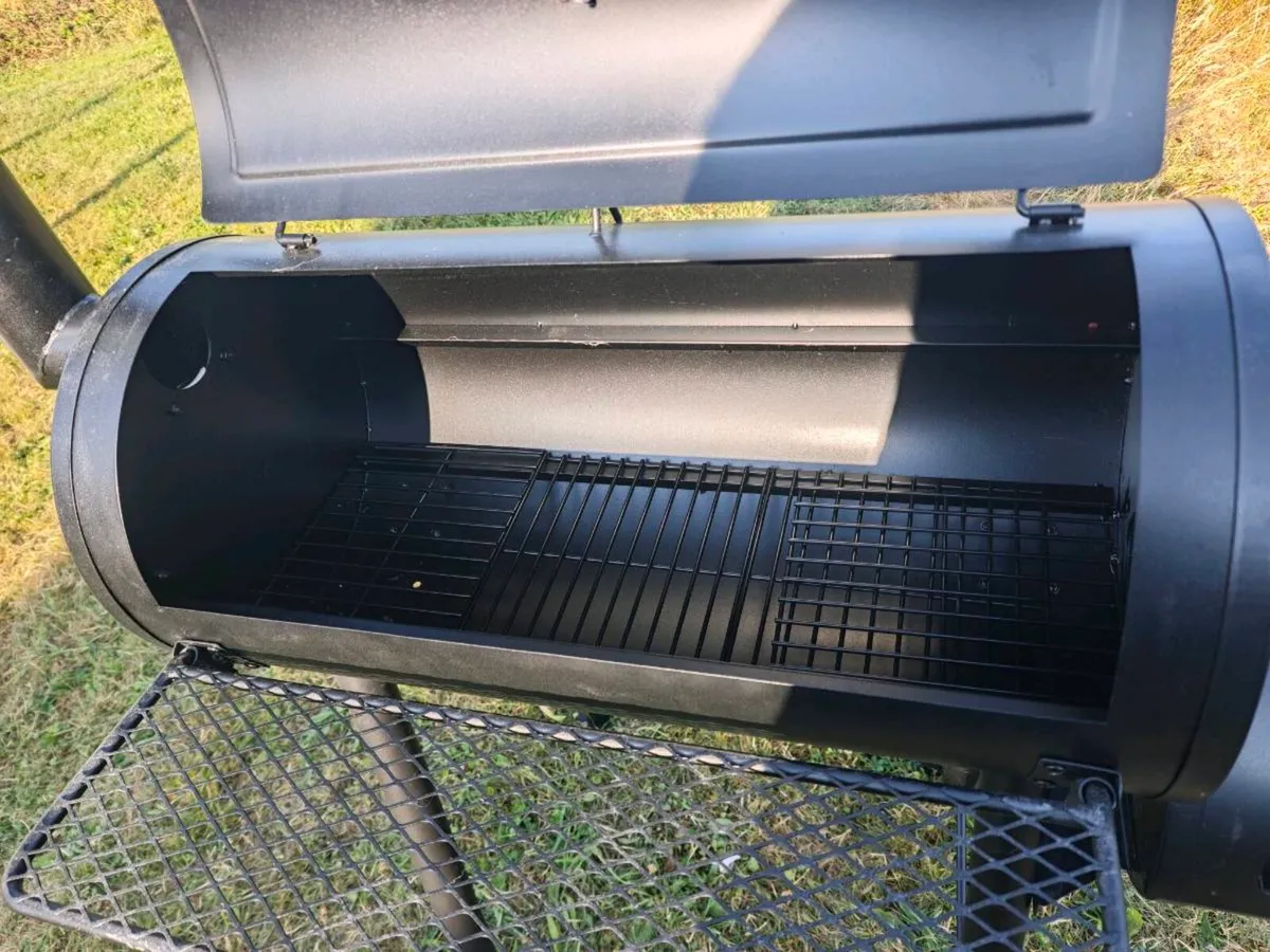 Bighorn BBQ & smoker - Image 3