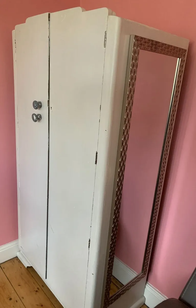 Wardrobe - Art Deco/Retro - Image 3