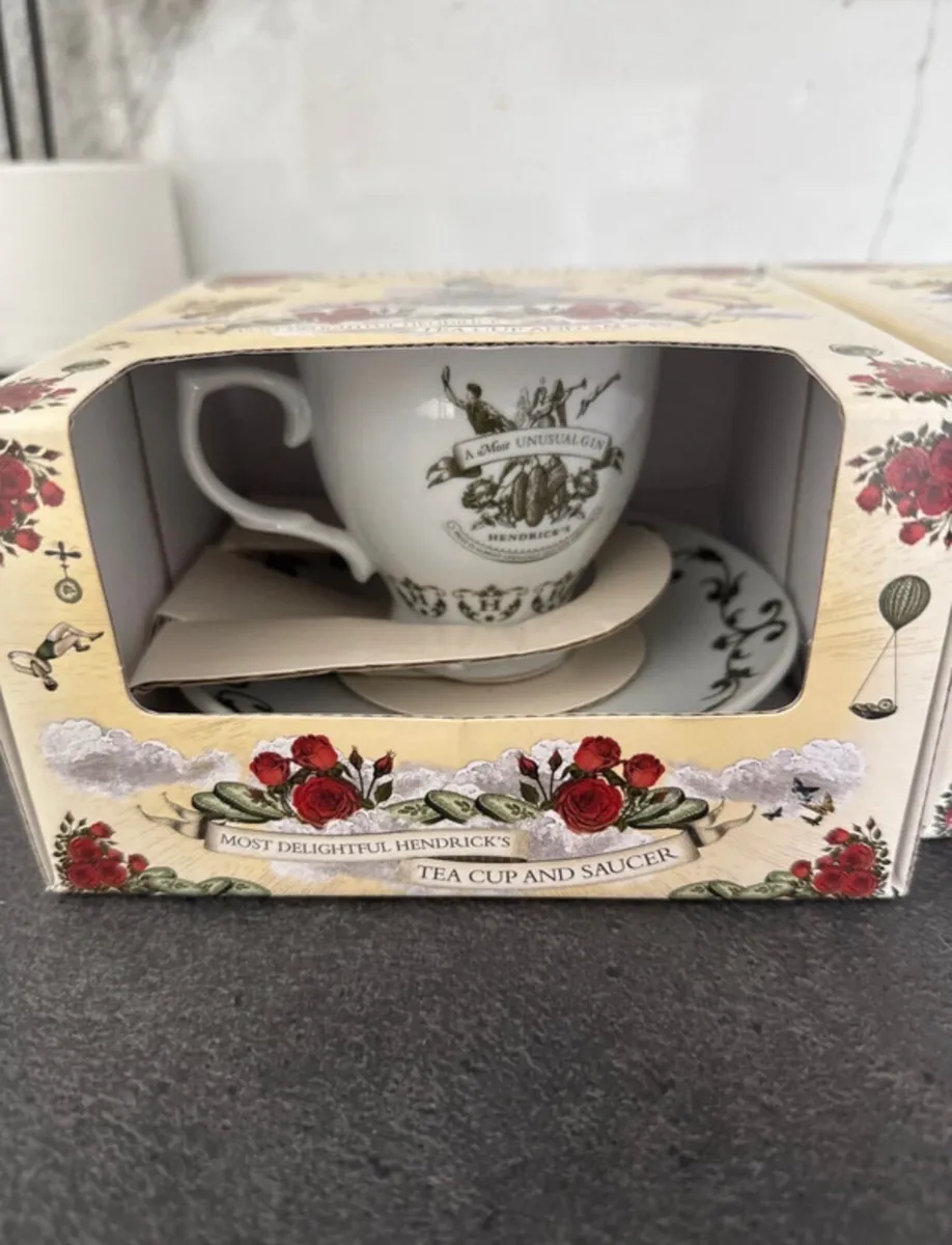 Hendricks cups - Image 2