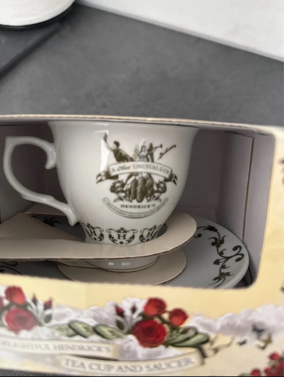Hendricks cups - Image 4