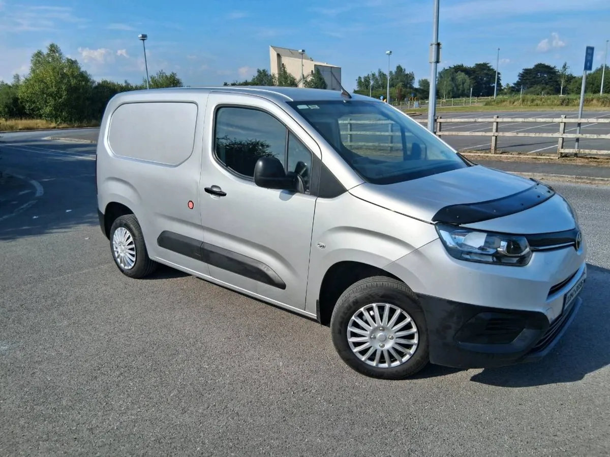 2022 Toyota Proace van doe until 11/26 - Image 1