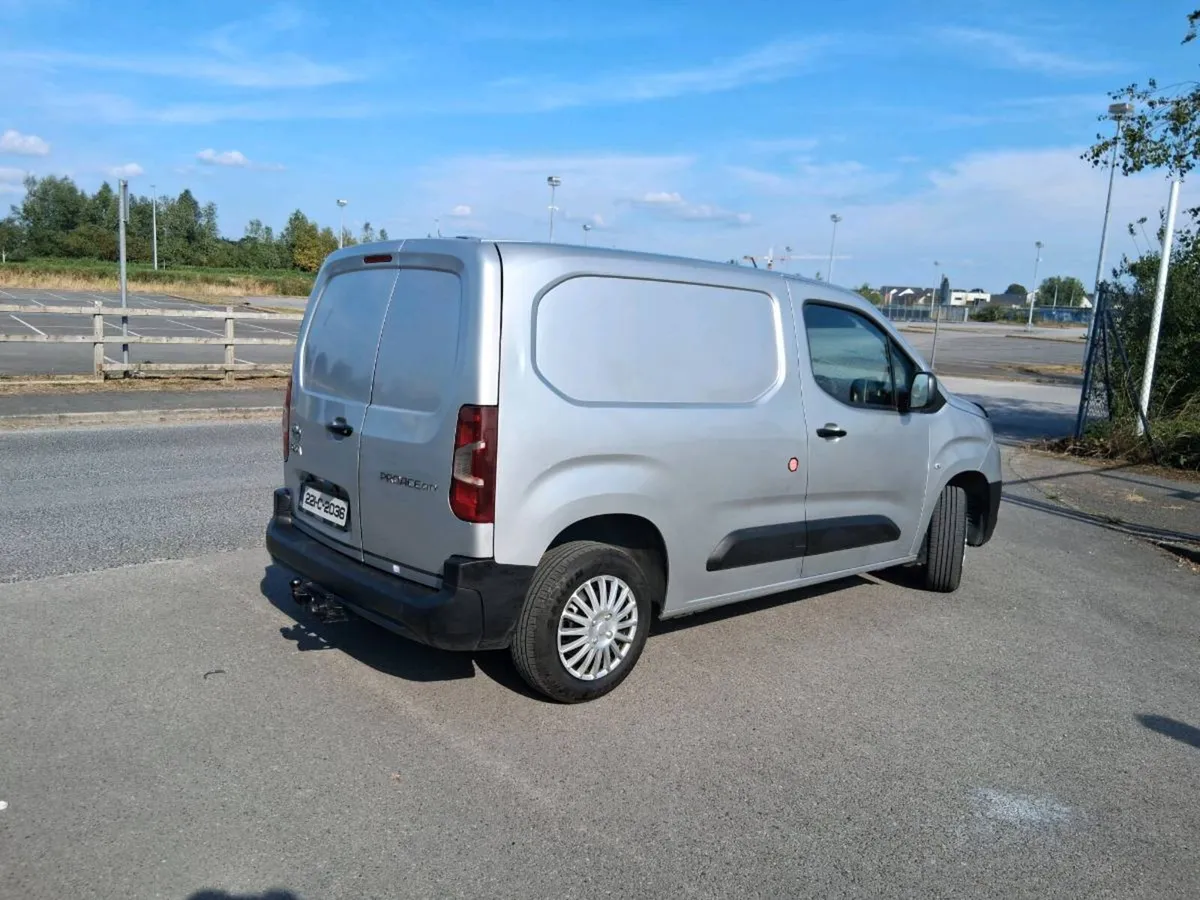 2022 Toyota Proace van doe until 11/26 - Image 2