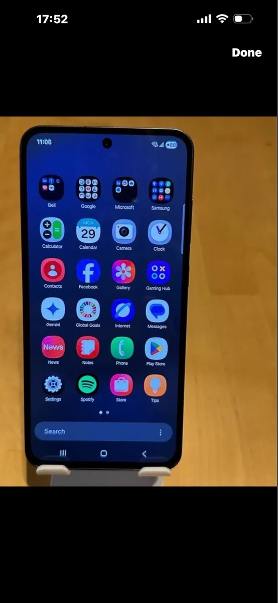 Samsung Galaxy s24 FE Unlocked - Image 1
