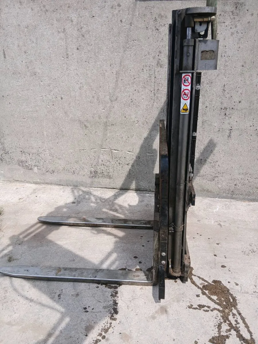 Forklift  Mast - Image 3
