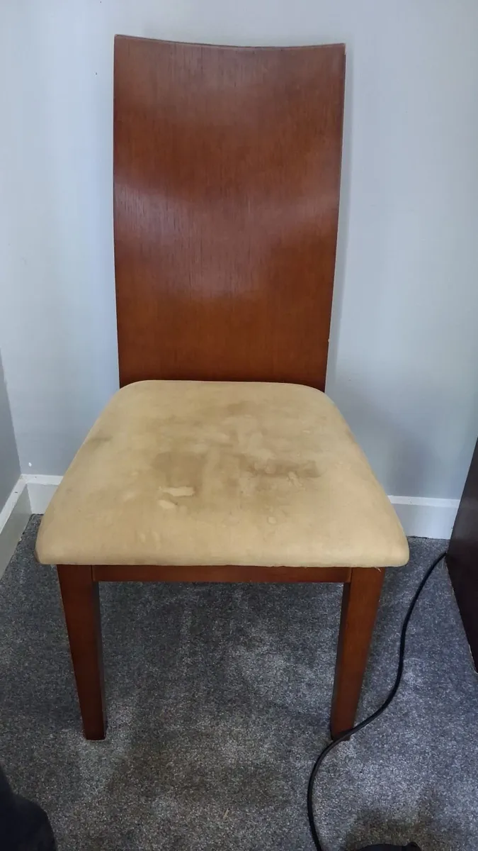 Set of 4 kitchen or dining chairs - Image 2