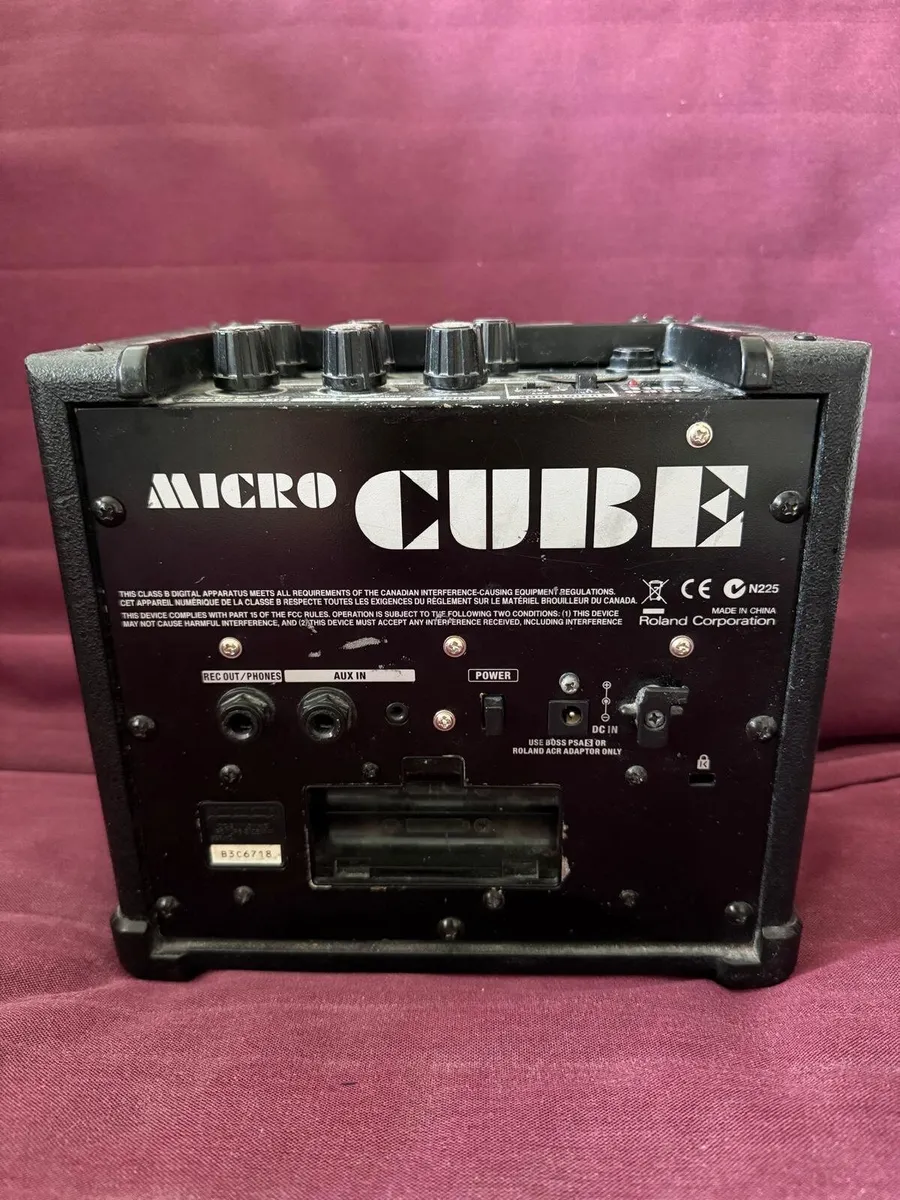 Electric Guitar and  Roland Amplifier - Image 4