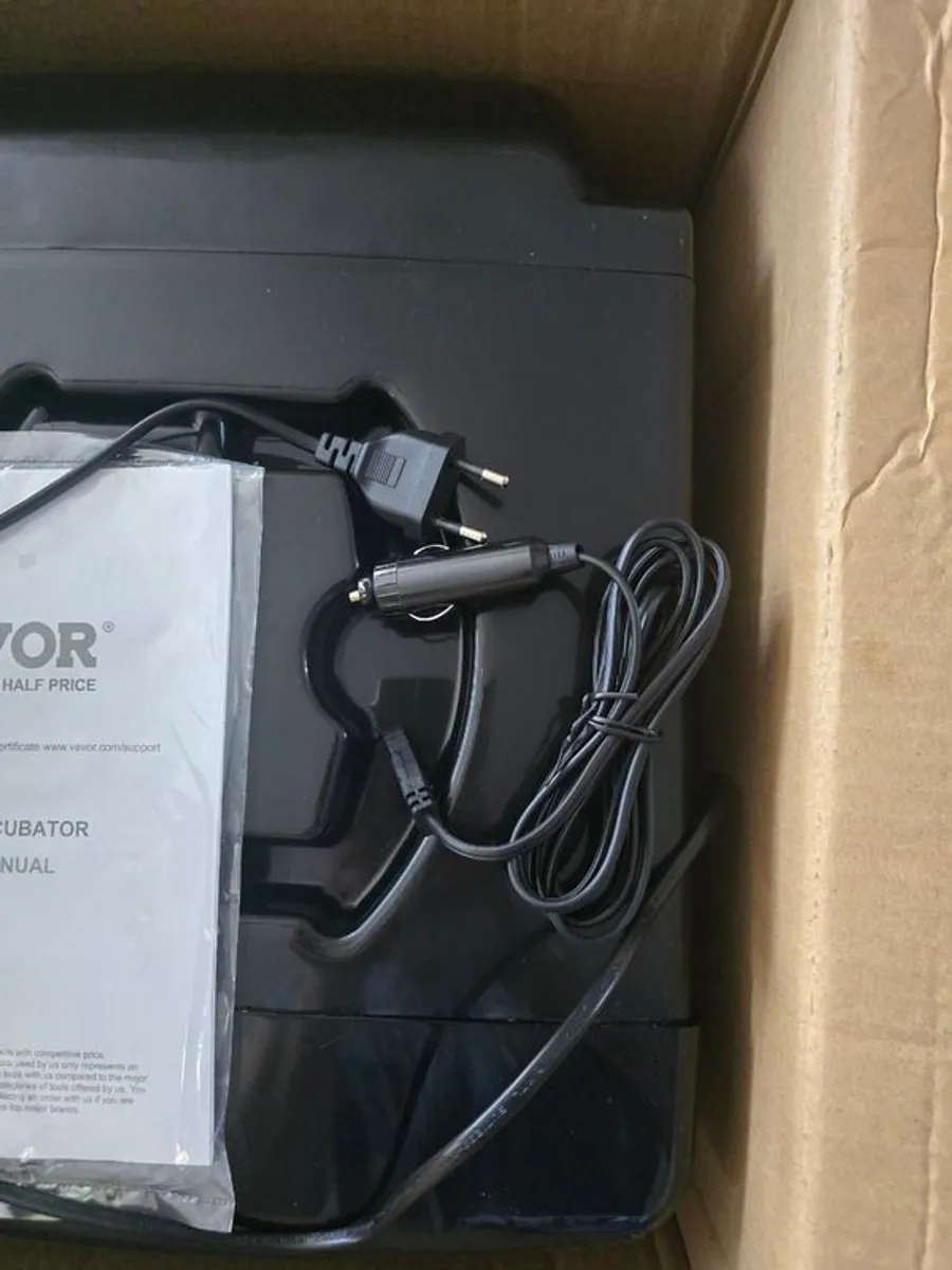 VEVOR Temperature-Controlled Incubator for Sale - Image 2