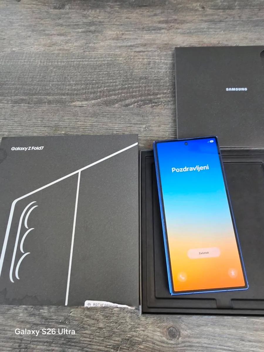 Samsung Z Fold 7 256GB - Image 2