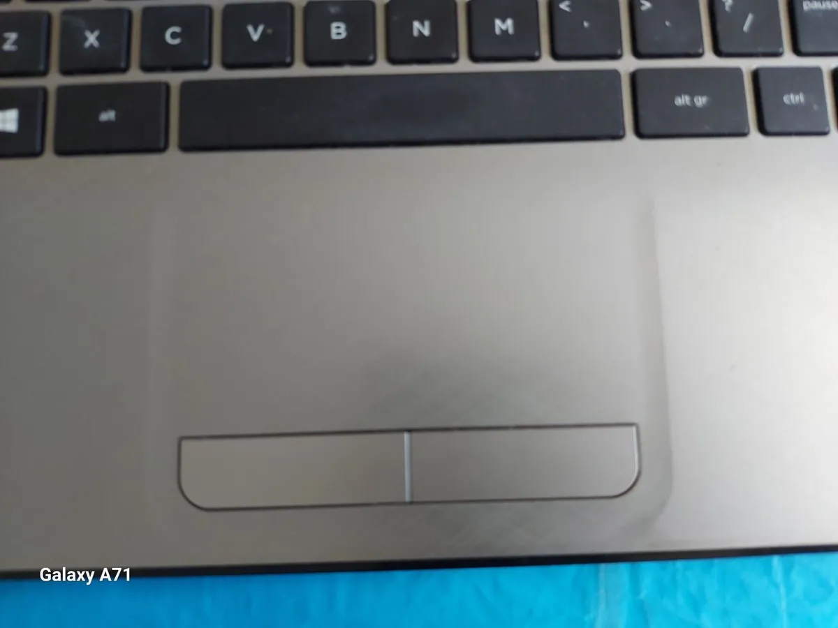 HP 14 inch Laptop, Silver, 2 GB Ram, 500GB HDD, Wi - Image 3