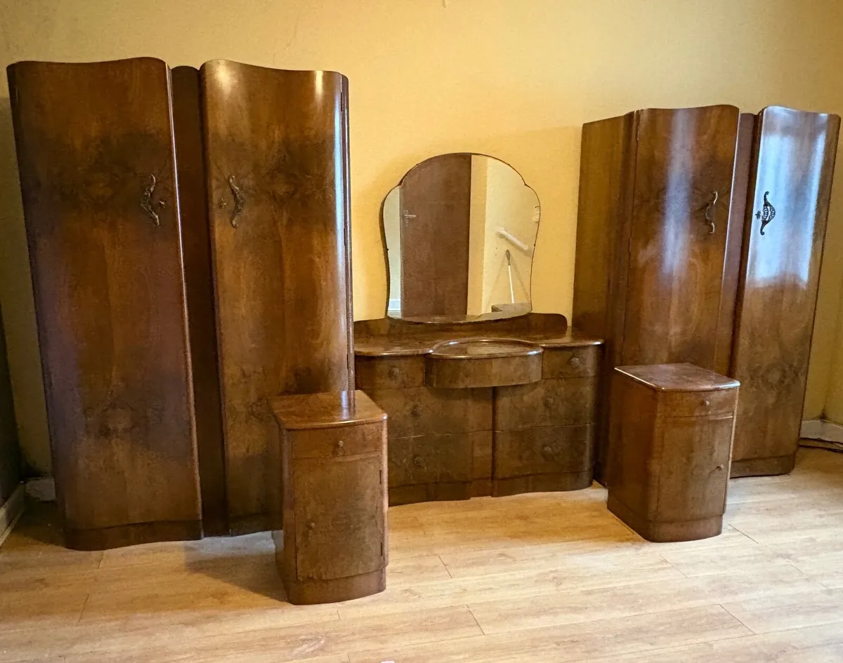 Vintage 1950s Walnut Veneer Bedroom Furniture - Image 1