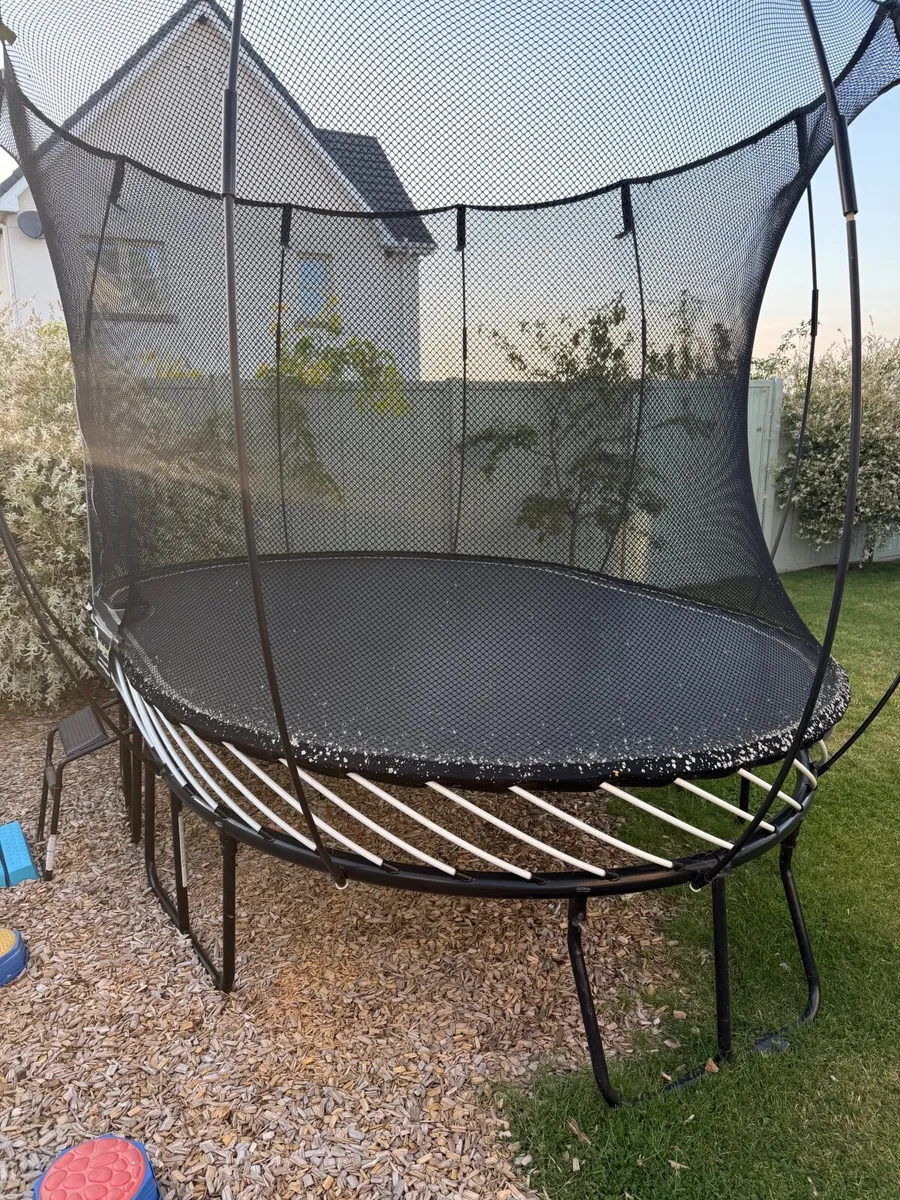 Spring free Trampoline Great Condition - Image 3