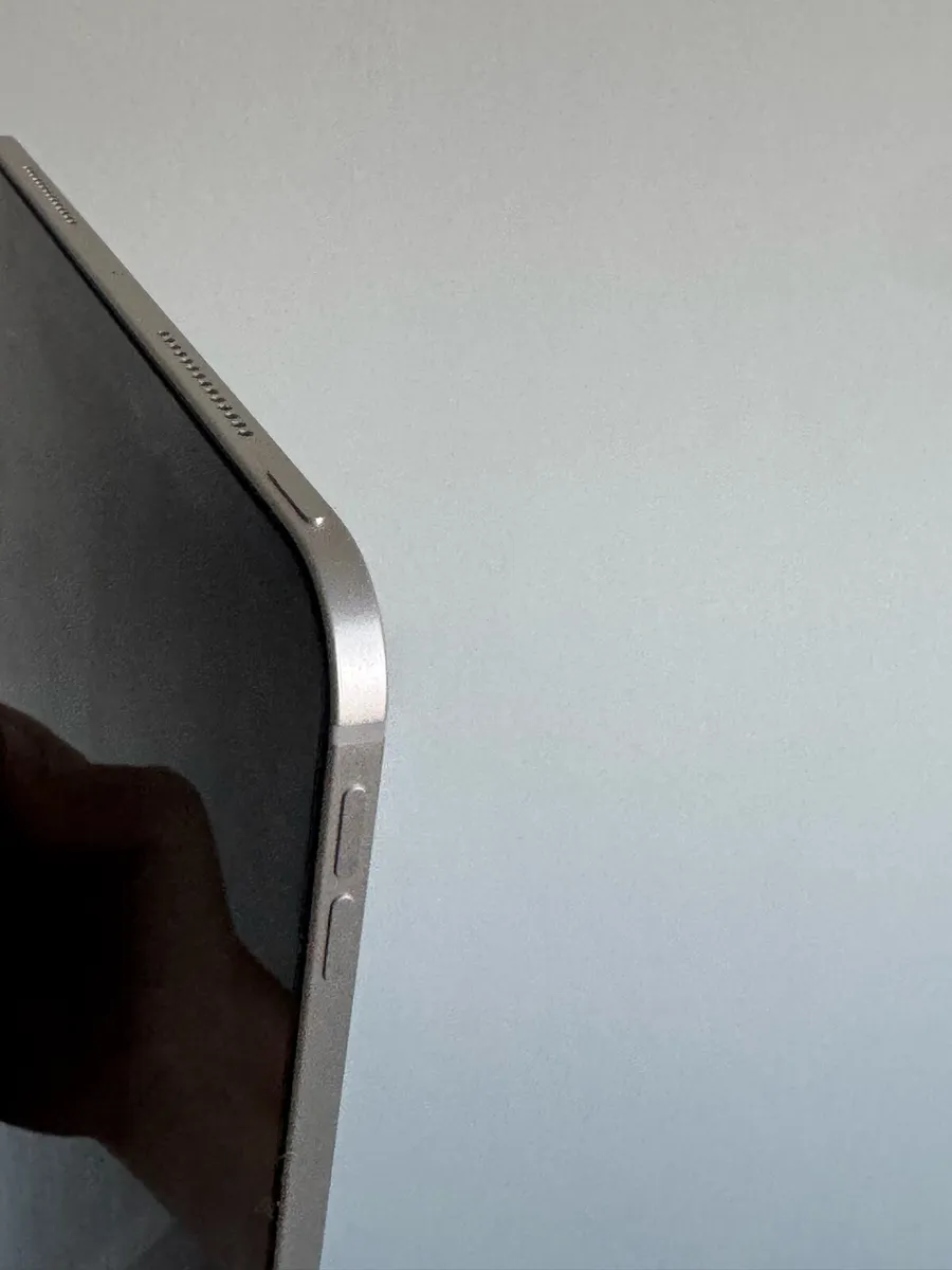 iPad Pro 11 inch M4 2024 256GB - Image 3