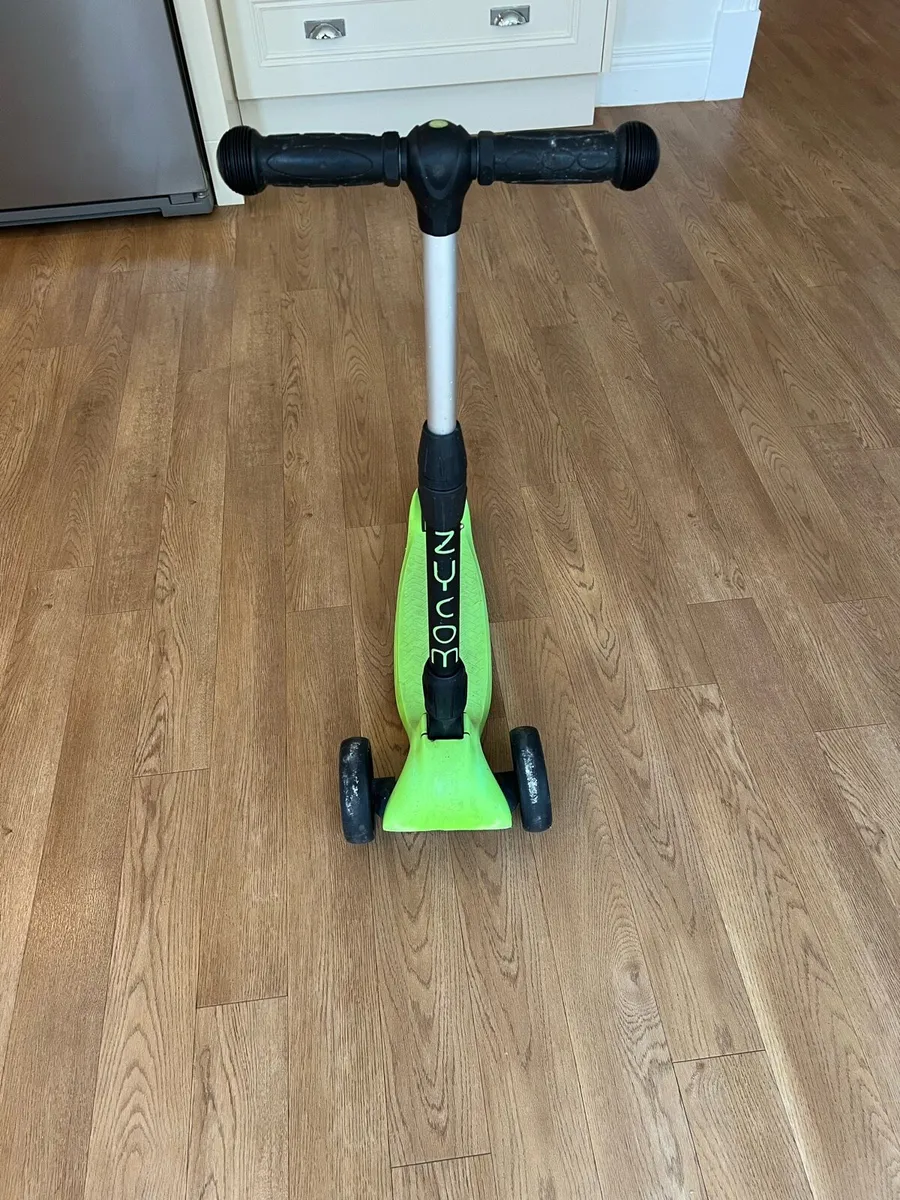 Kids scooter - Image 2