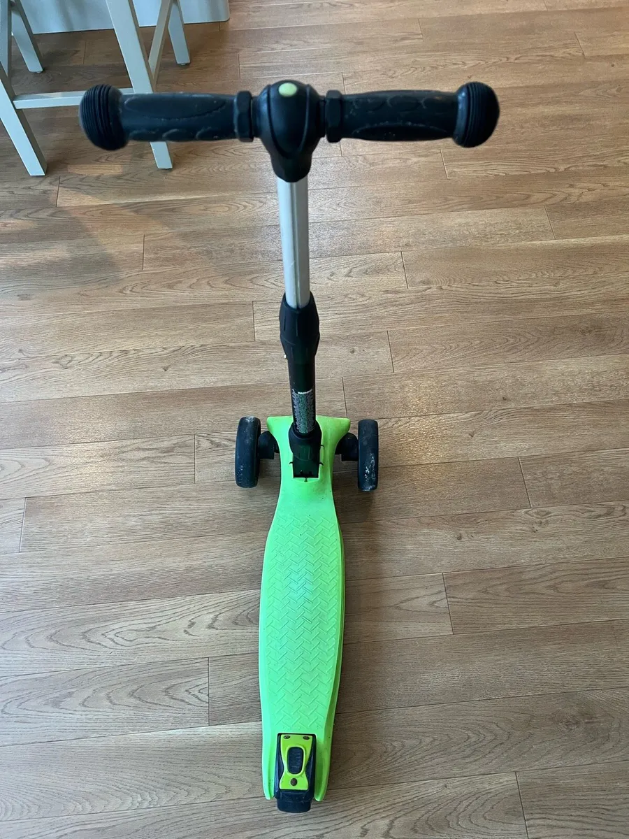 Kids scooter - Image 3