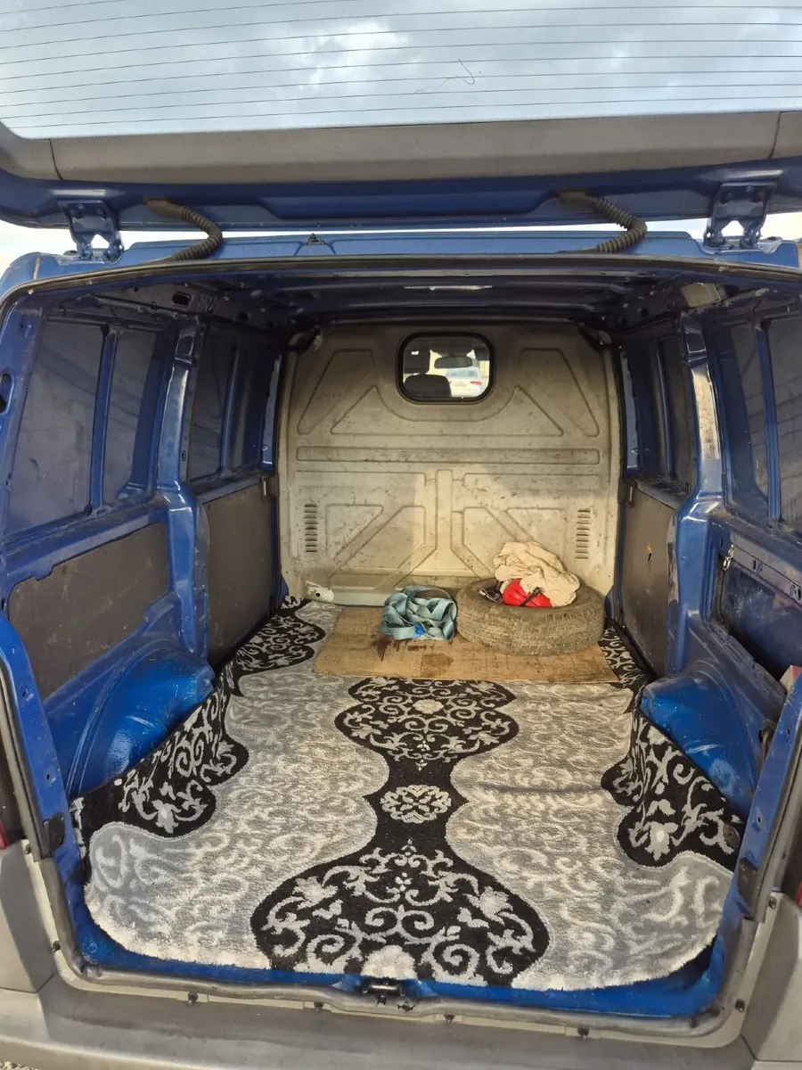 Mercedes-Benz Other 1998 - Image 2