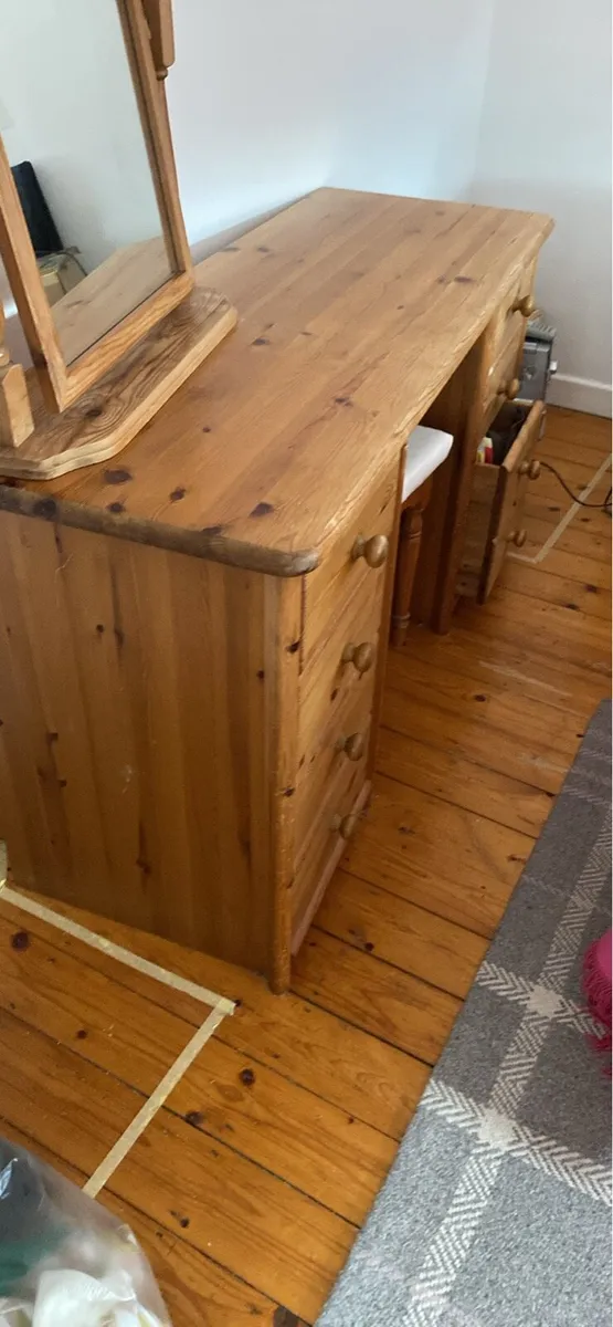 Dressing table / mirror - Image 1
