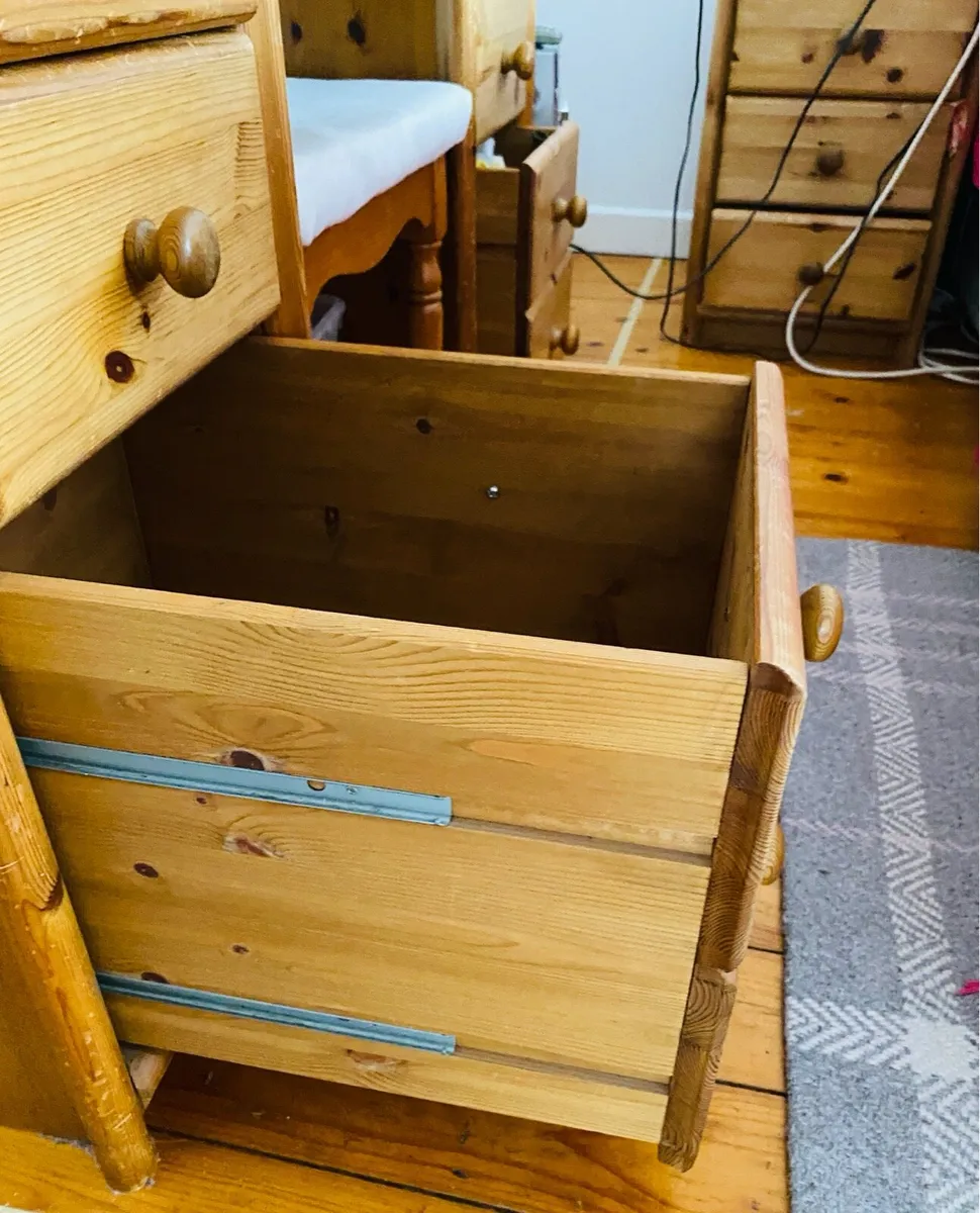 Dressing table / mirror - Image 3