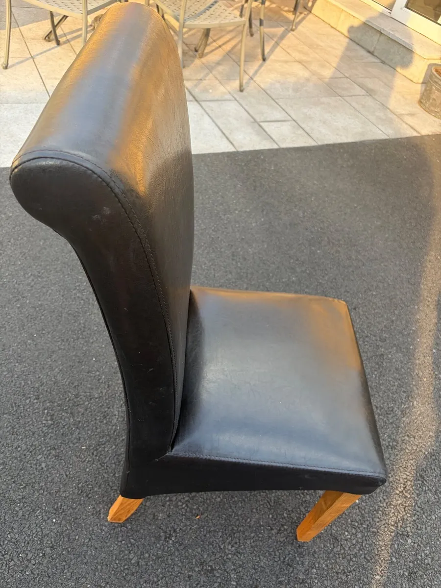 6 Dining room table chairs - Image 1