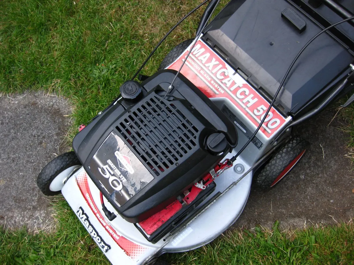 MASPORT / Briggs & Stratton 5HP Petrol Mower. - Image 2