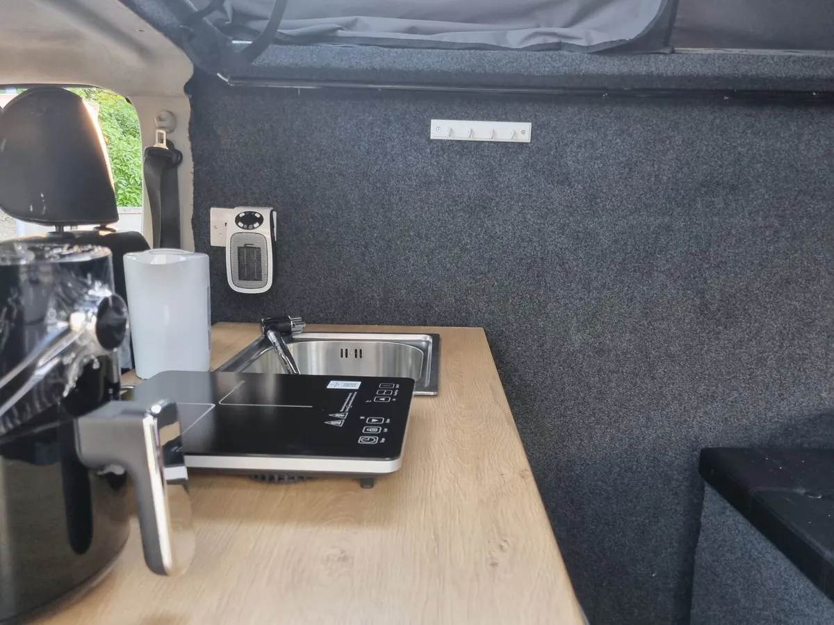 Vauxhall Vivaro 2018 - Image 4