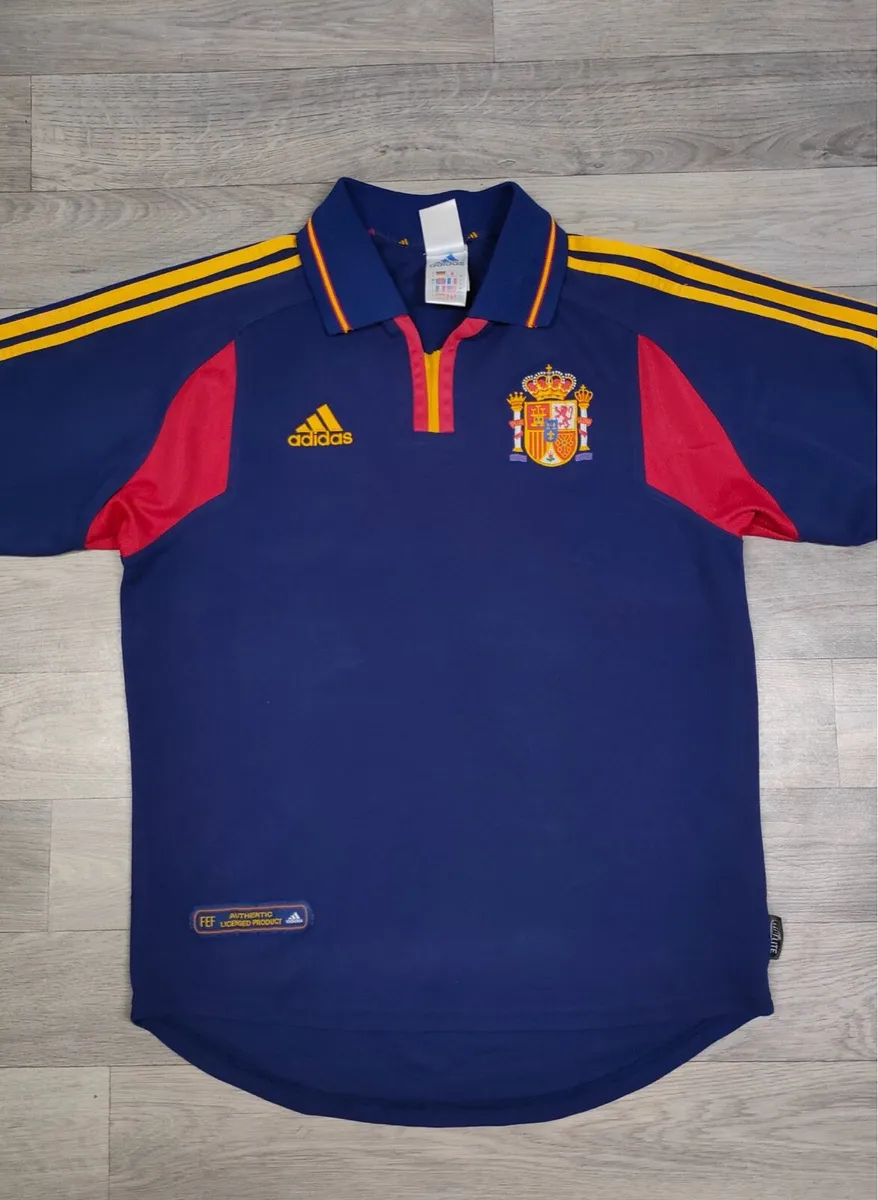 Vintage 2000 Adidas Spain Away Jersey Shirt Mens M - Image 2