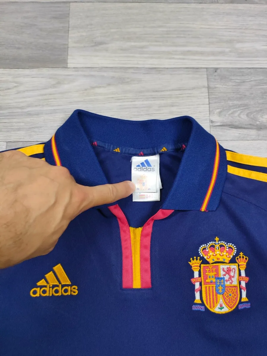 Vintage 2000 Adidas Spain Away Jersey Shirt Mens M - Image 4