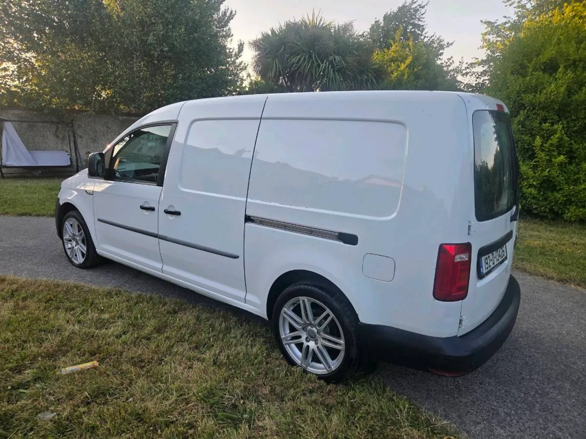 Caddy Maxi 2019 CVRT TAX - Image 4