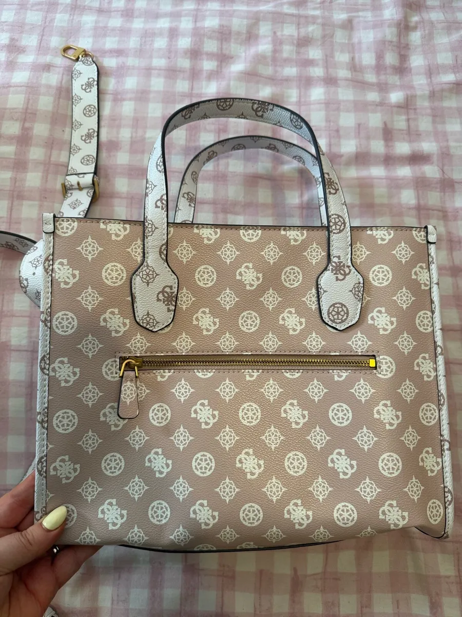 Guess Bag with matching purse - Image 4