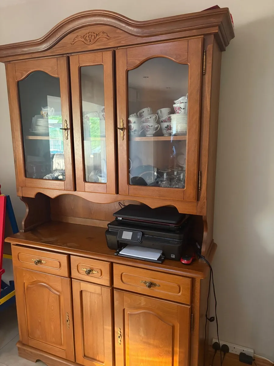 Dresser - Image 2