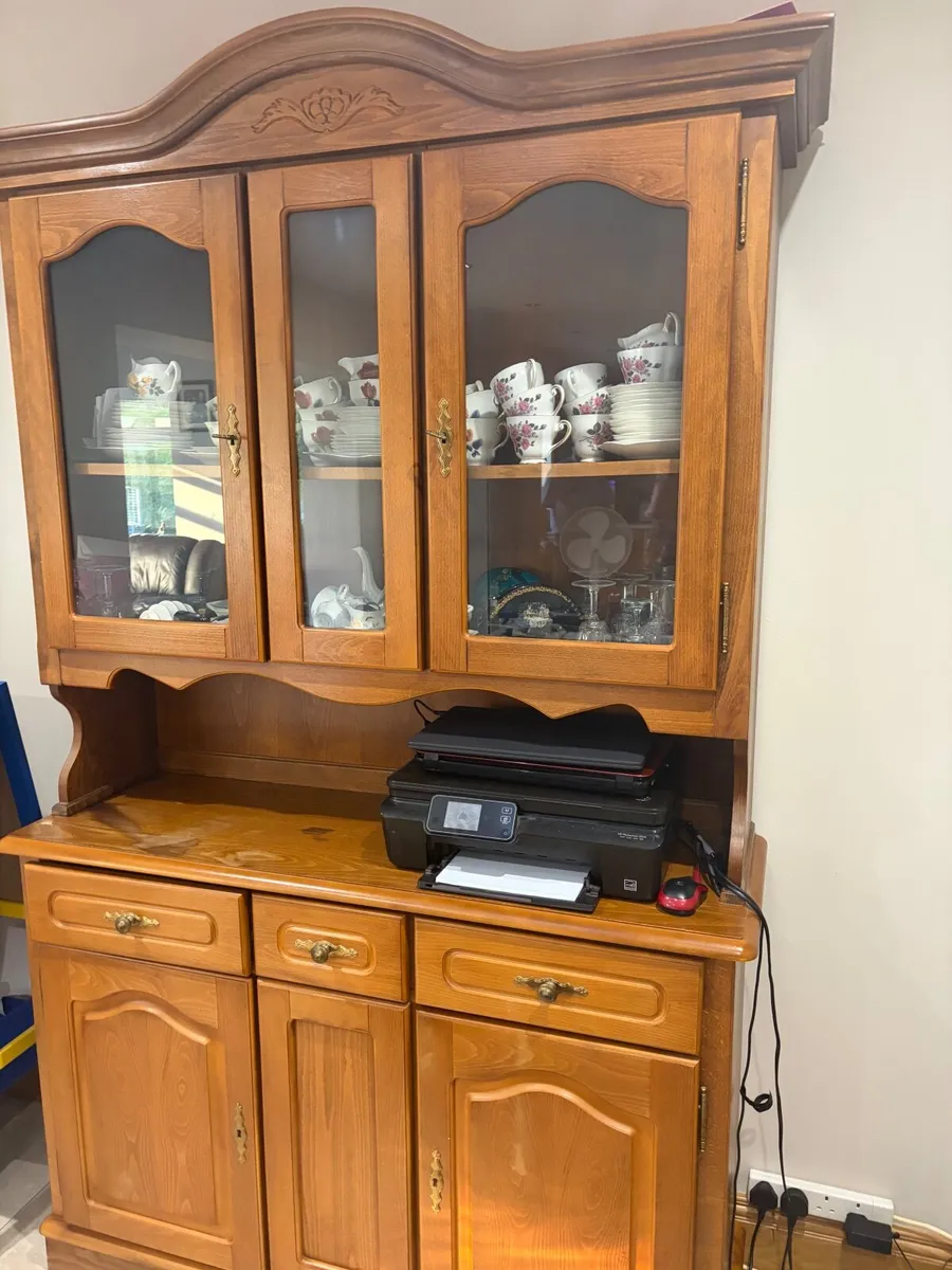 Dresser - Image 3