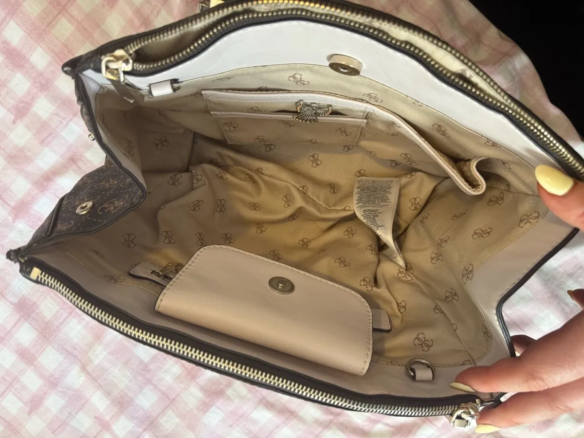 Guess Bag - Image 2
