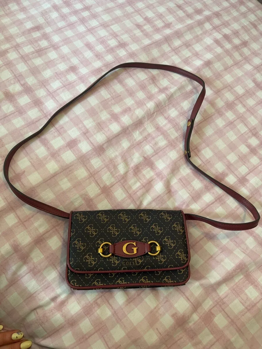 Guess crossbody bag/purse - Image 1
