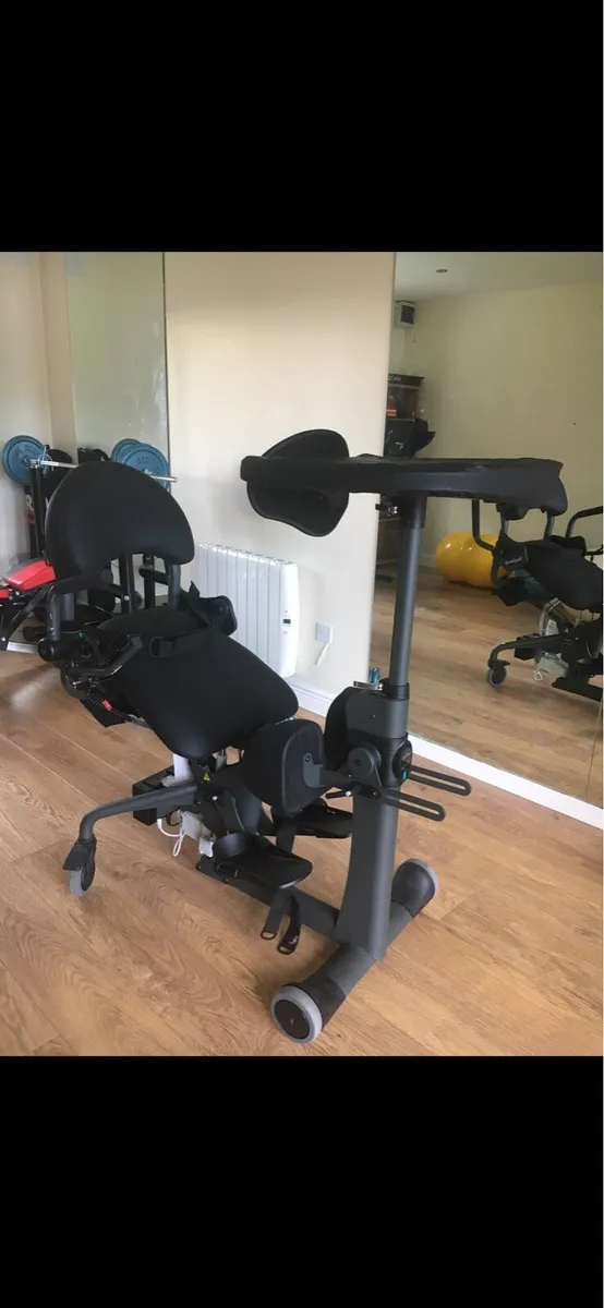 Physiotherapy Evolv standing frame - Image 2