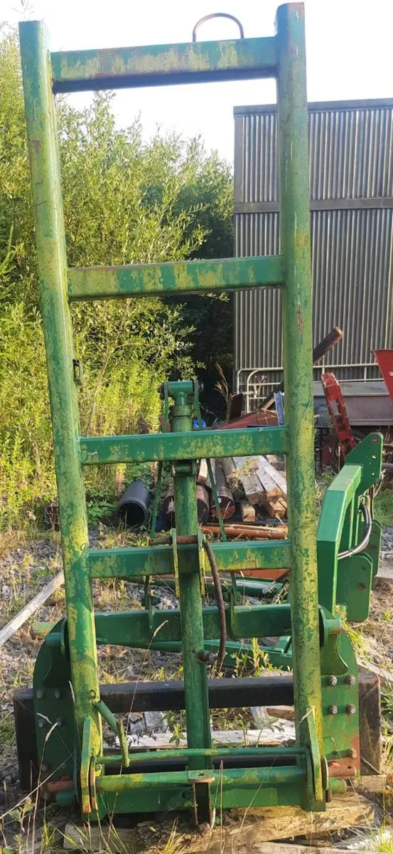 Bale Mast - Image 3
