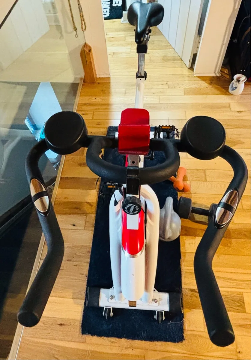 Static bike with exercise bundle - Image 4