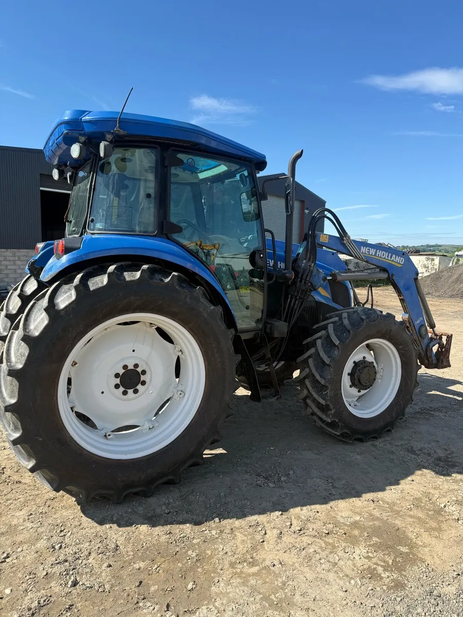 New Holland - Image 2