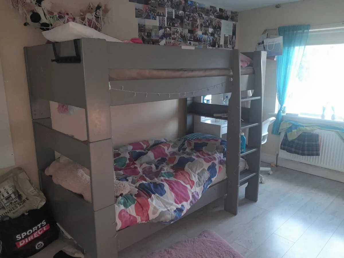 Bunk beds - Image 1