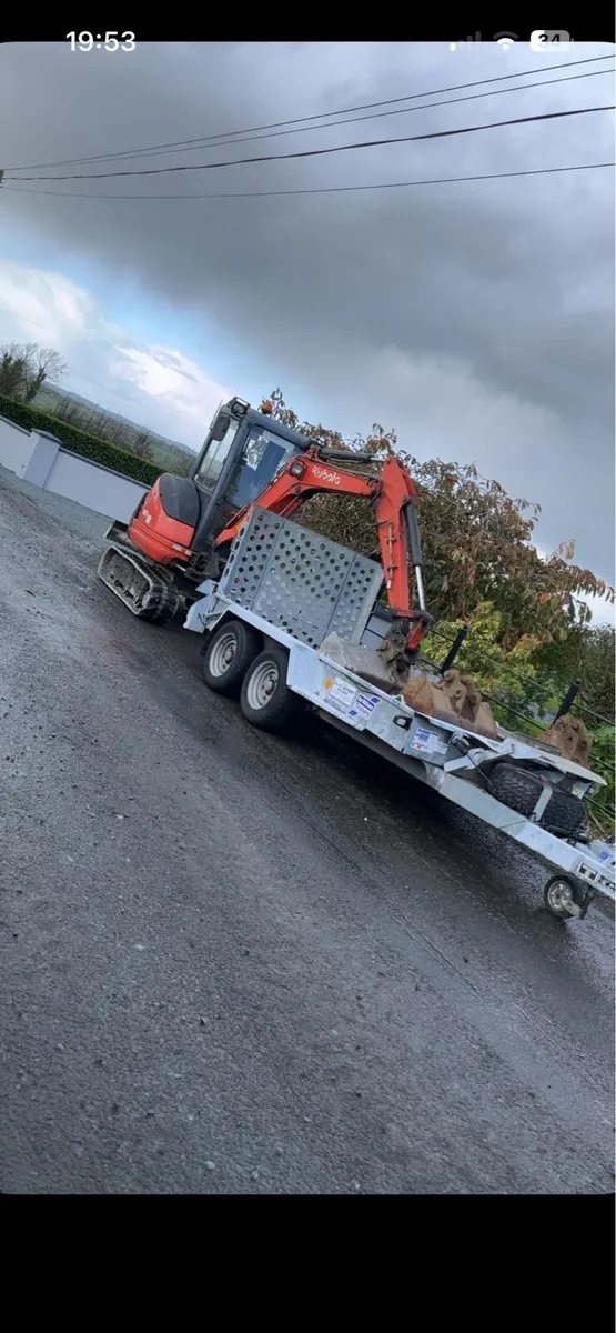 Kubota mini digger - Image 1