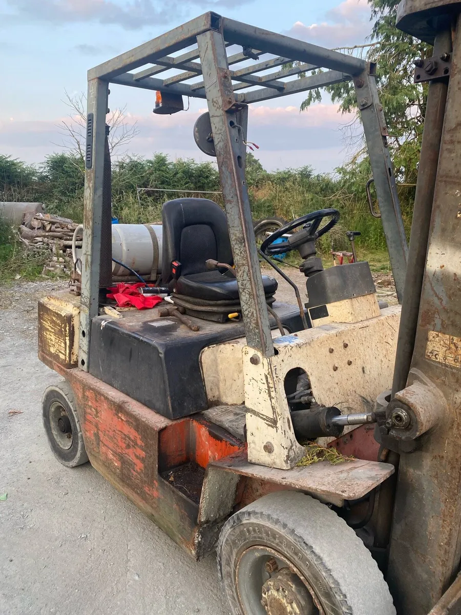 Forklift - Image 2