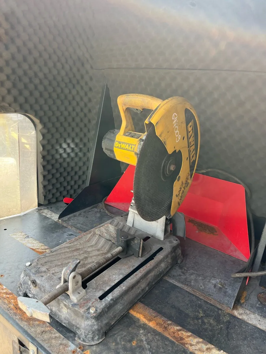 Armorgard Cutting station with Dewalt - Image 2