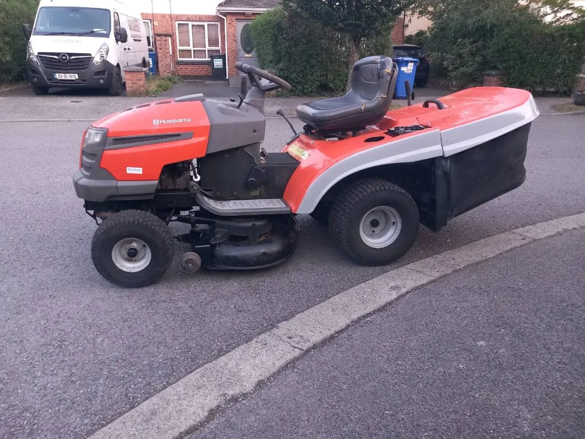 Ride on lawnmower - Image 3