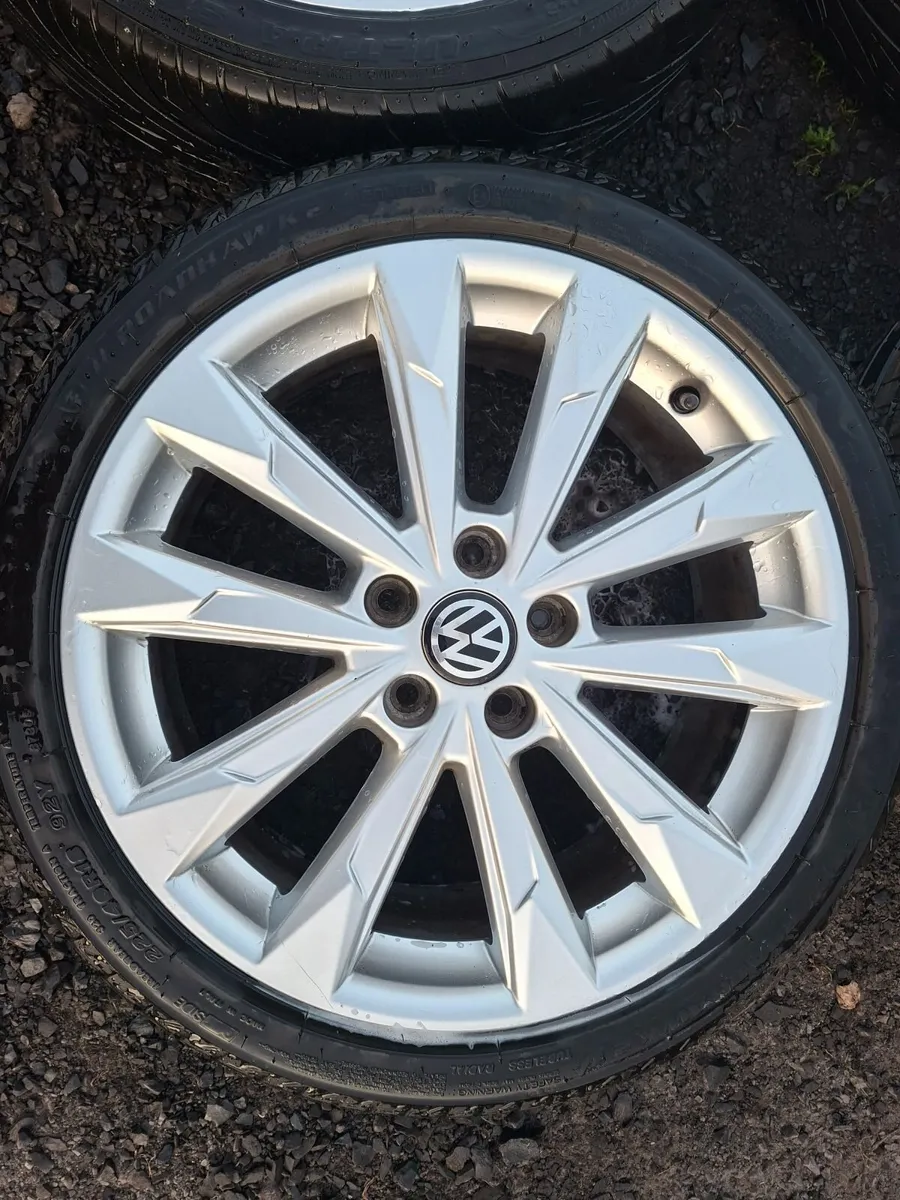 18" Vw Alloys with tyres - Image 1