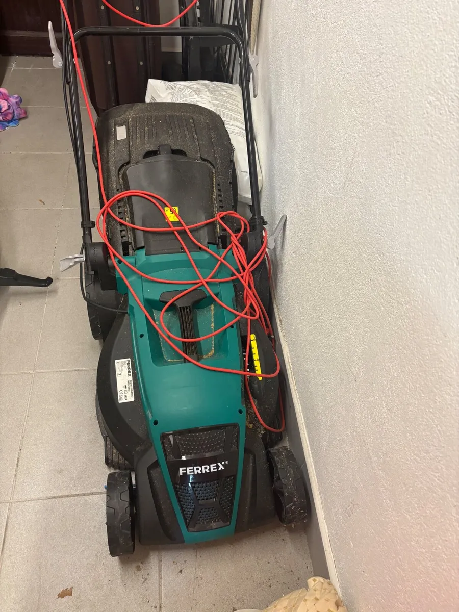 Lawn mower - Image 2