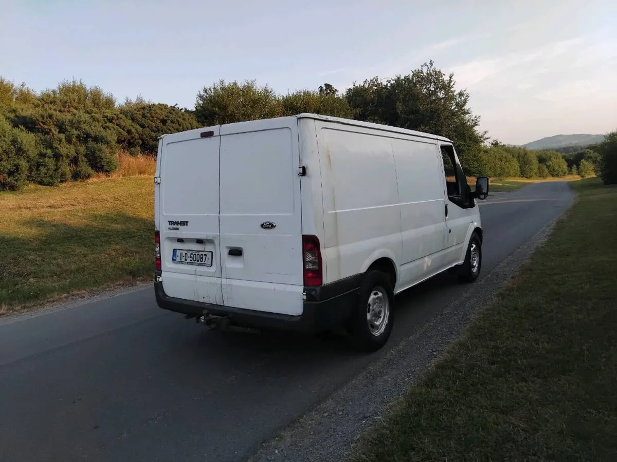 2011 Ford transit van tax 12/26 - Image 4