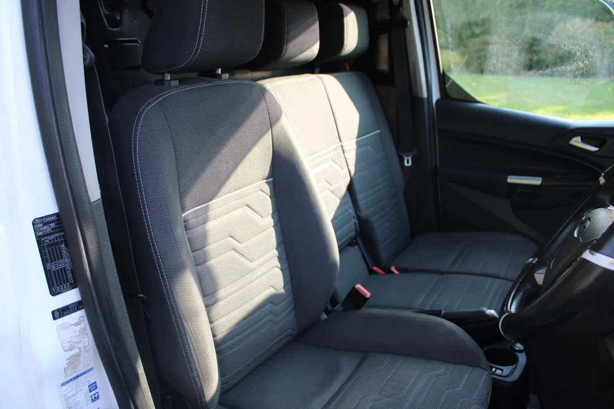 2016 FORD TRANSIT CONNECT  200 LIMITED EDITION 1.6 - Image 4