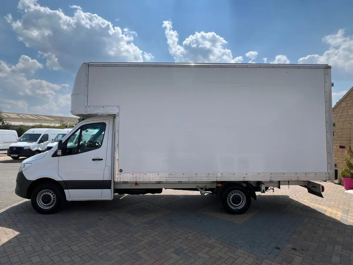 VB - 2023 Mercedes-Benz Sprinter Luton Box Van - Image 1