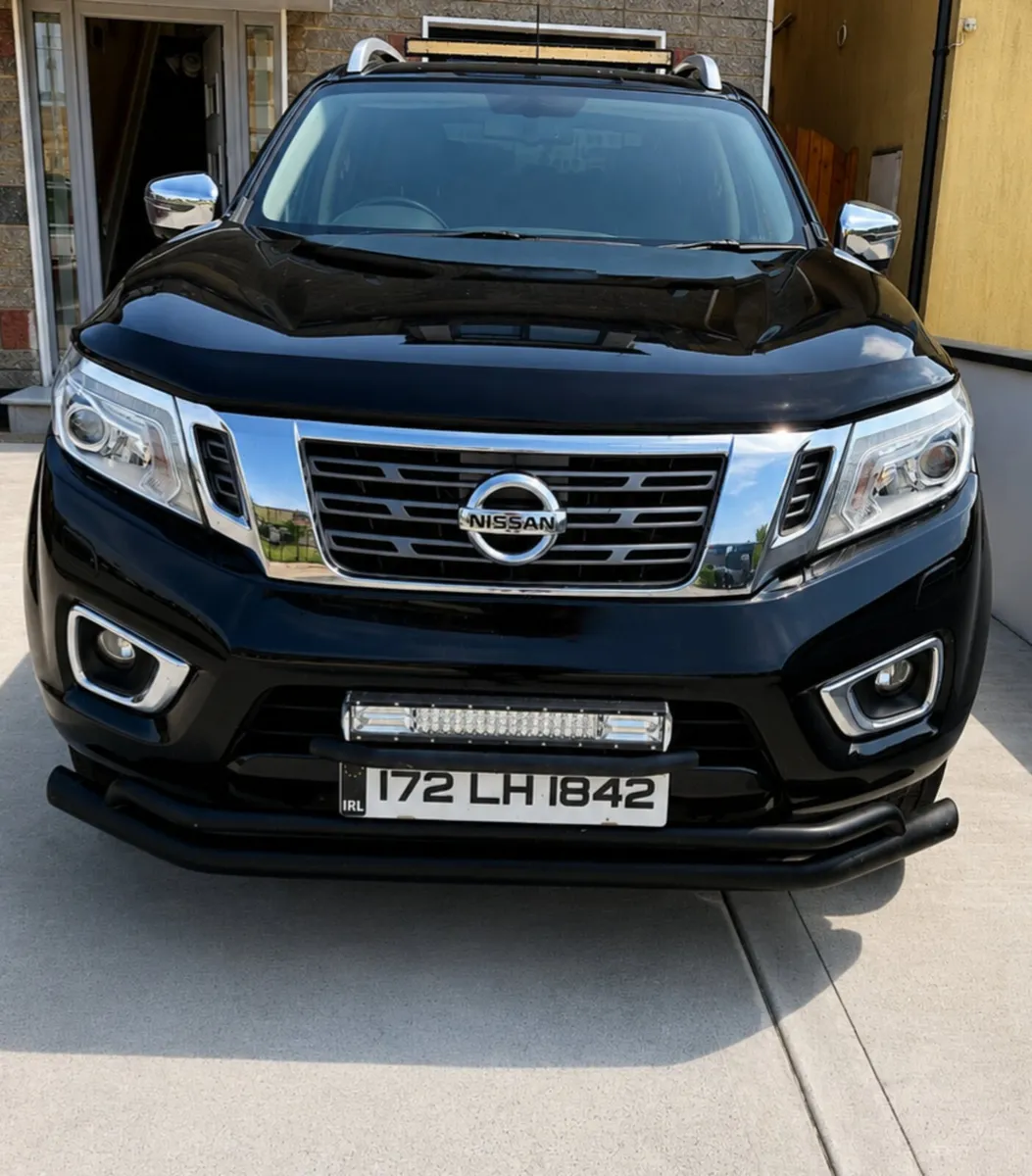 Nissan  navara  jeep - Image 2